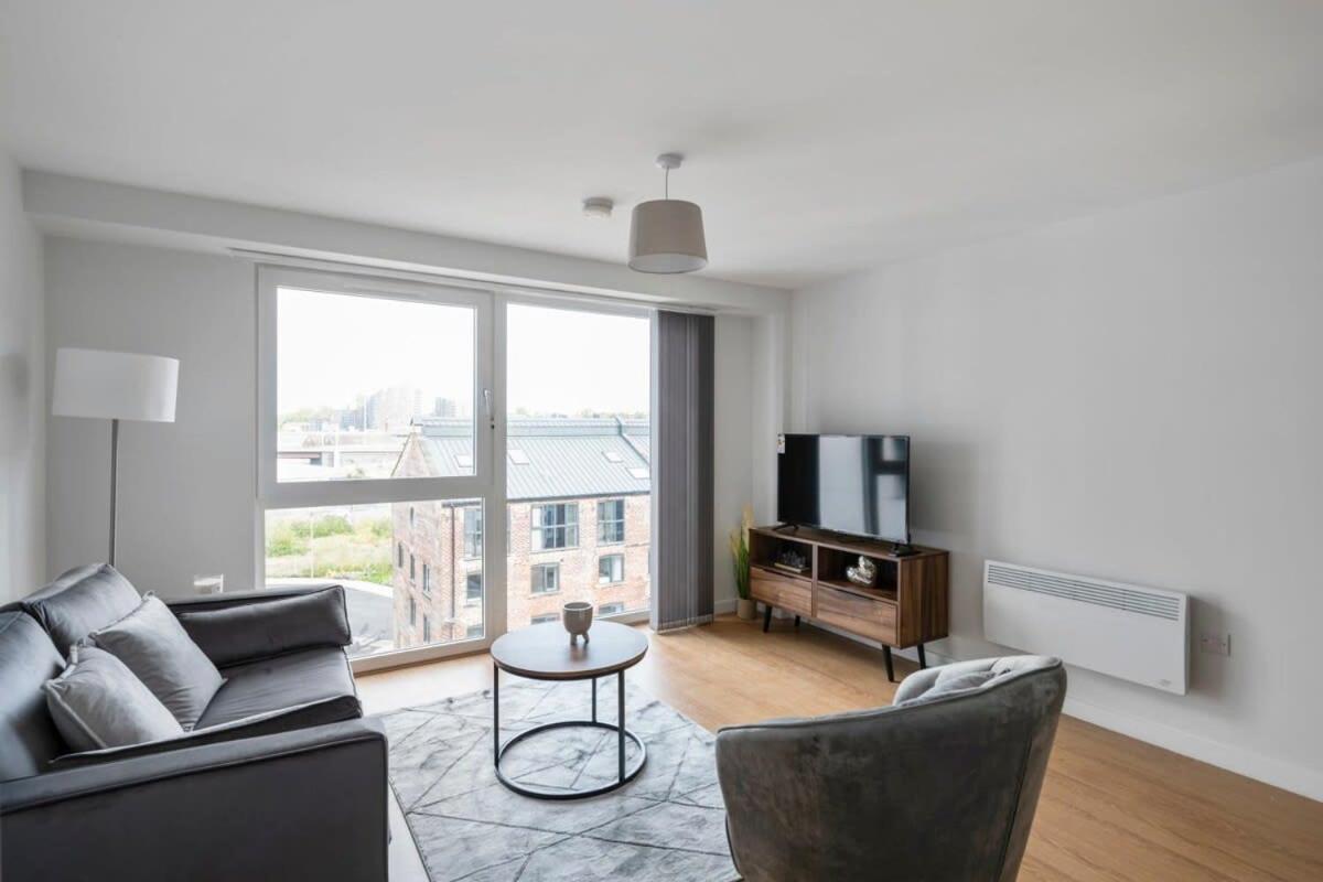Spacious 1 Bedroom Apartment In A Converted Mill Leeds  Luaran gambar
